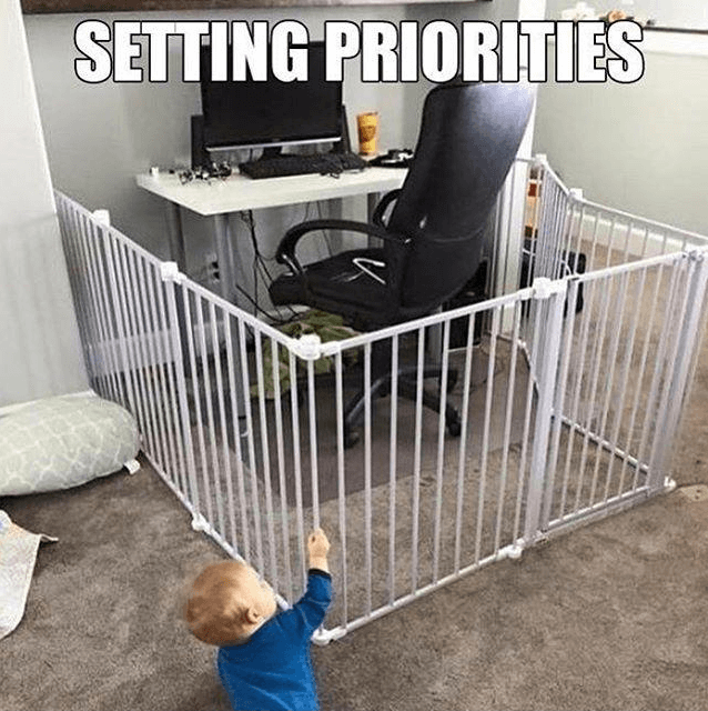 meme menentukan prioritas saat kerja dari rumah